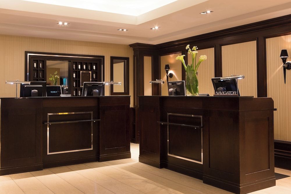 Renaissance Hamburg Hotel 2