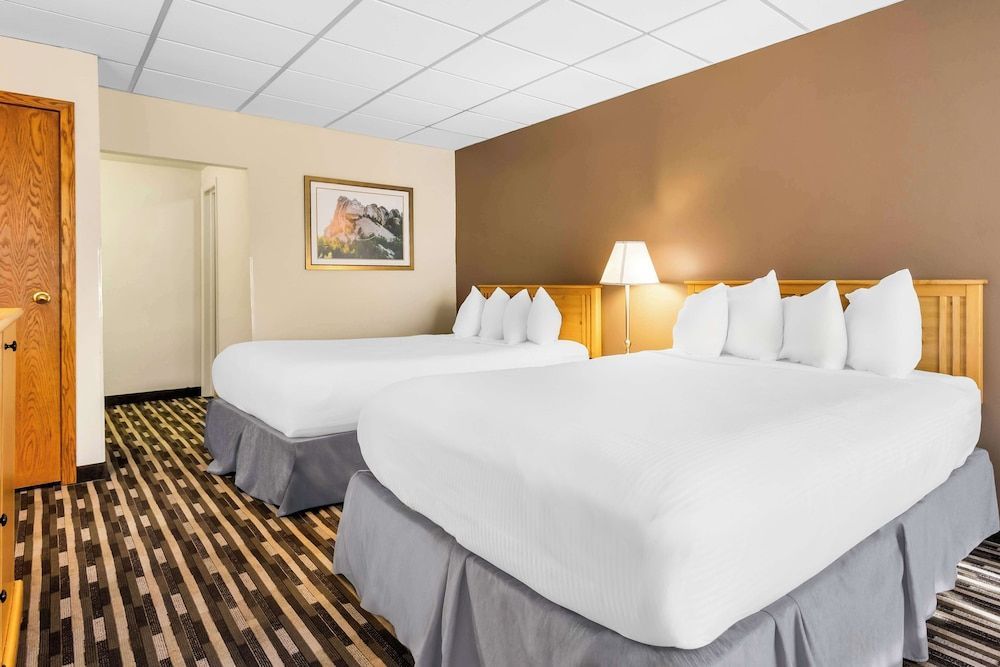 Best Western Lee's Motor Inn 1