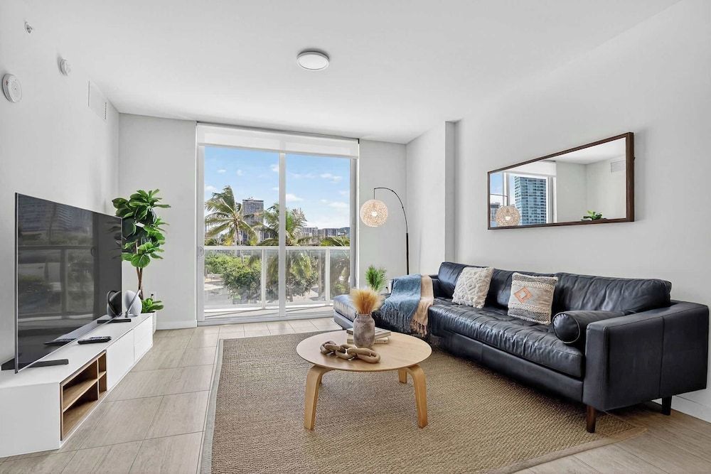 Biscayne Cove by Rove - Condo With Private Balcony 1