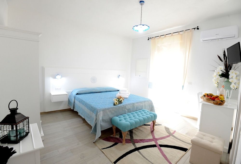 INAH Rooms 1