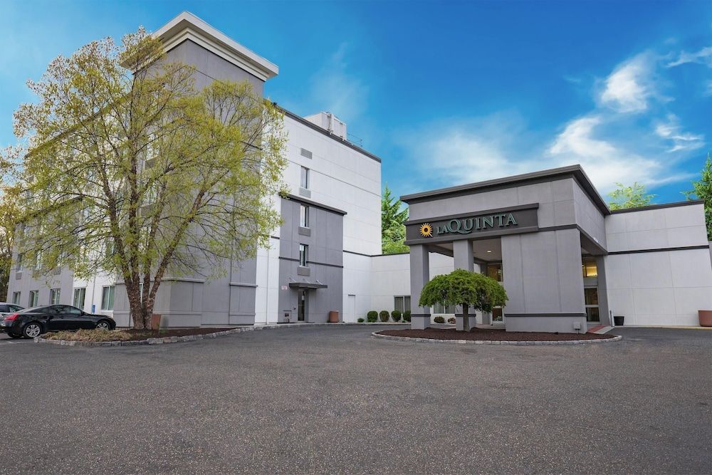 La Quinta by Wyndham Danbury 1