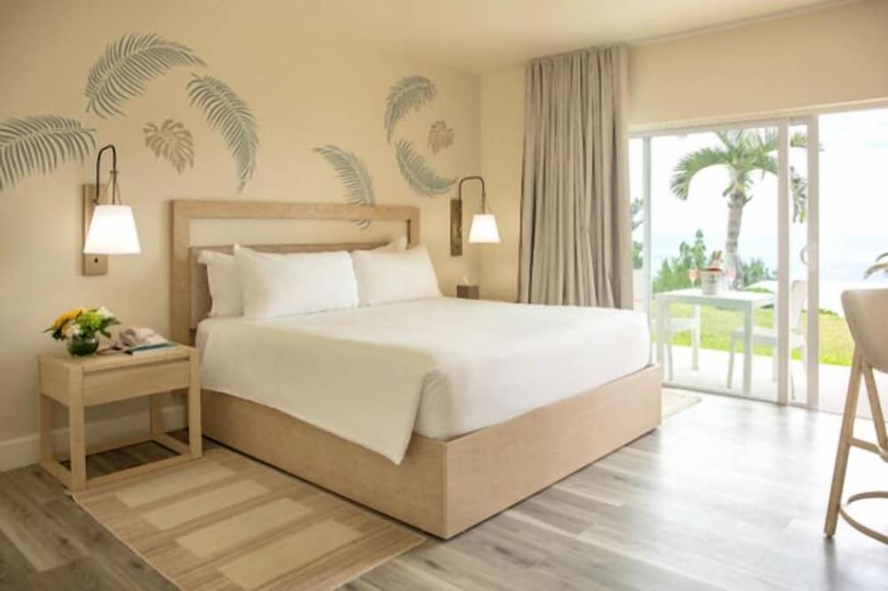 Coco Reef Bermuda 1