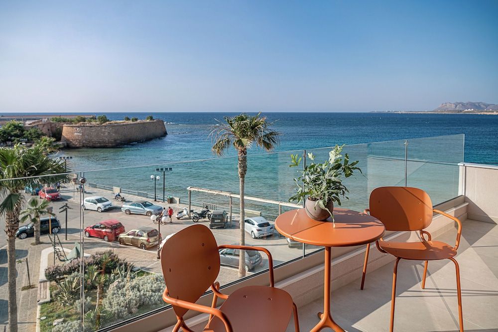 Theta Boutique Hotel 1