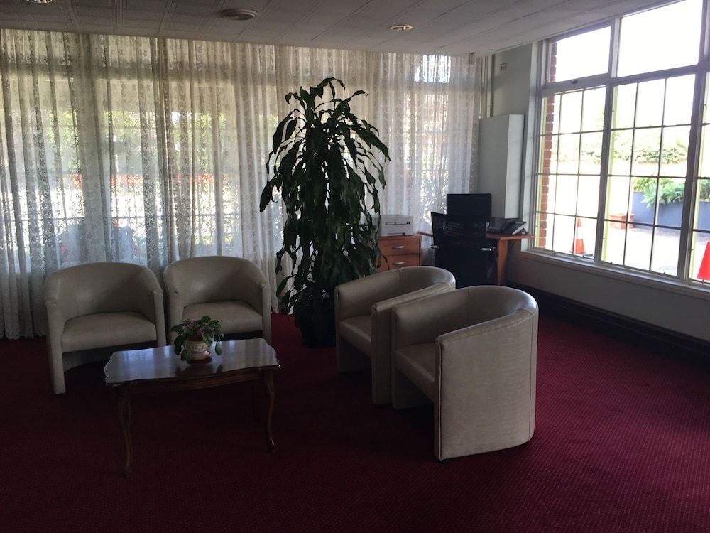 Town and Country Motel 2