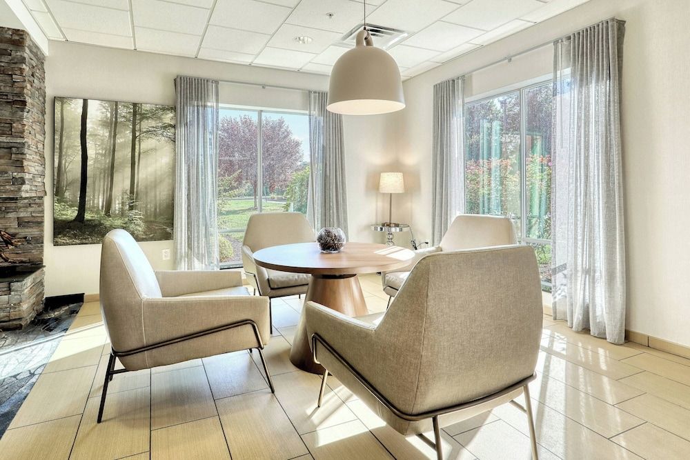 Fairfield Inn & Suites by Marriott Harrisburg West/New Cumberland 2