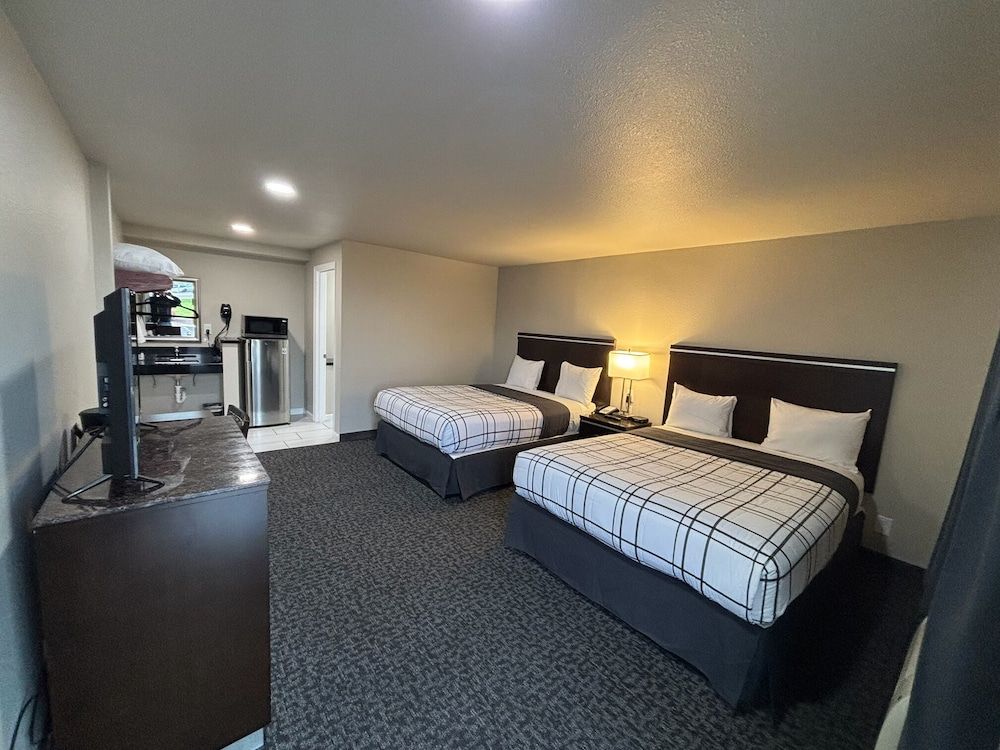 Royal Inn Eugene- Airport 1