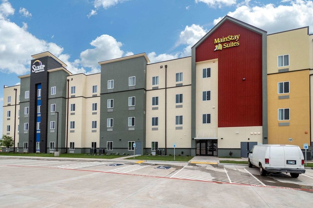 MainStay Suites Bricktown - near Medical Center 1