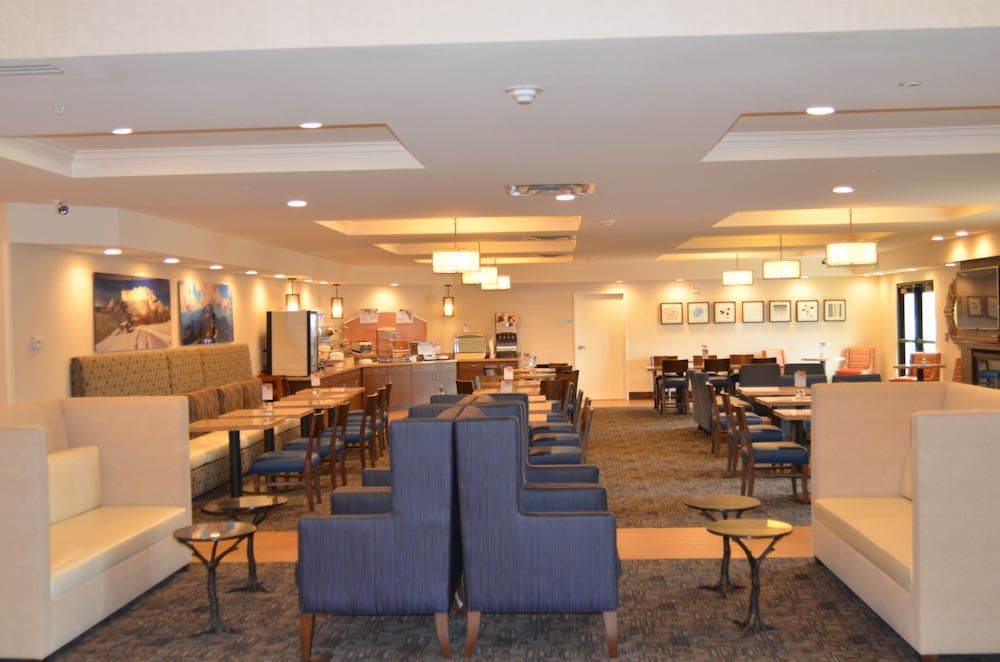 Holiday Inn Express & Suites SPRINGVILLE-SOUTH PROVO AREA by IHG 2
