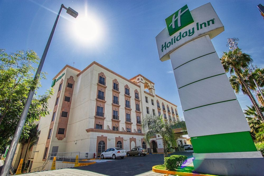 Holiday Inn LEON by IHG 1