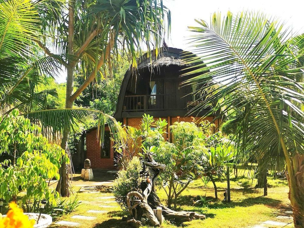 Kampung Meno Bungalows 1