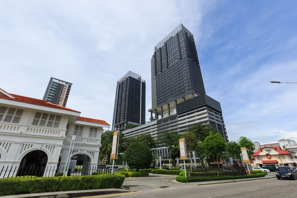 Tropicana 218 Macalister 1