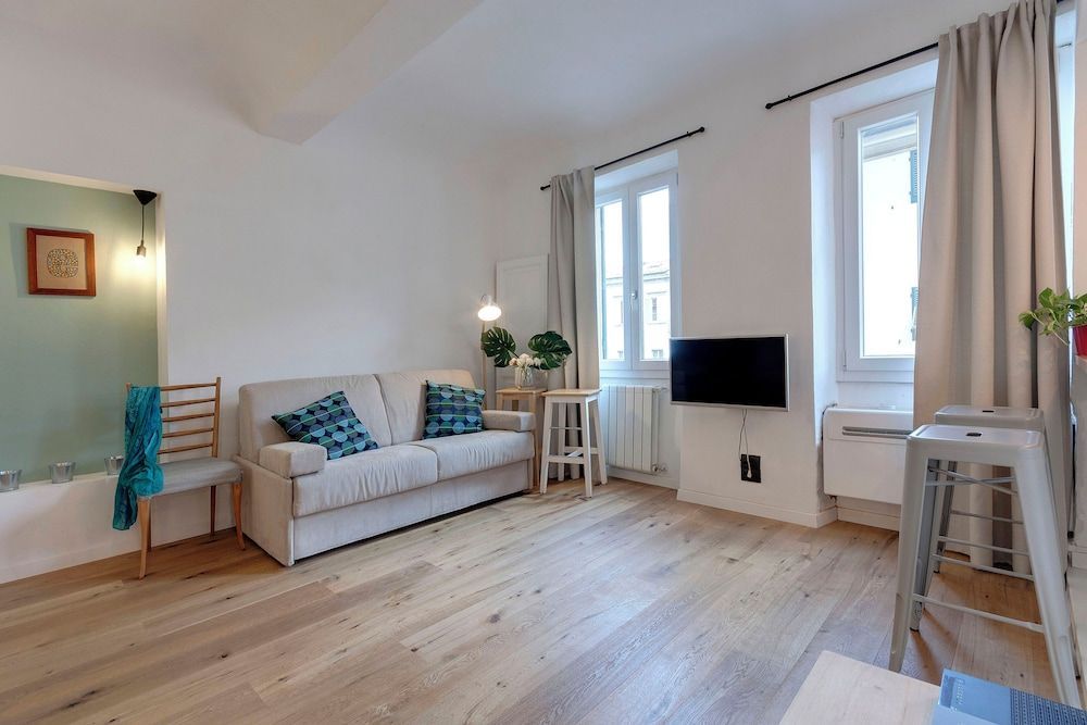 Scala Apartment by Mamo Florence 1