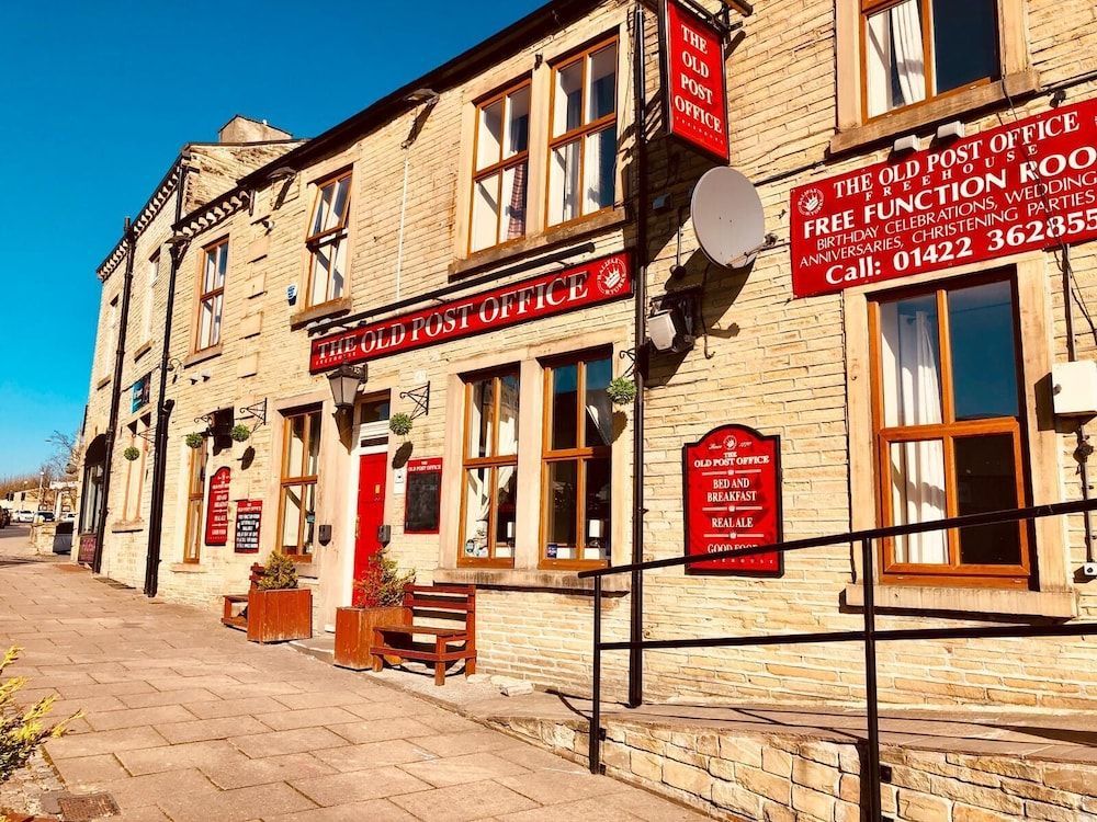 The Old Post Office Public House & Hotel 1