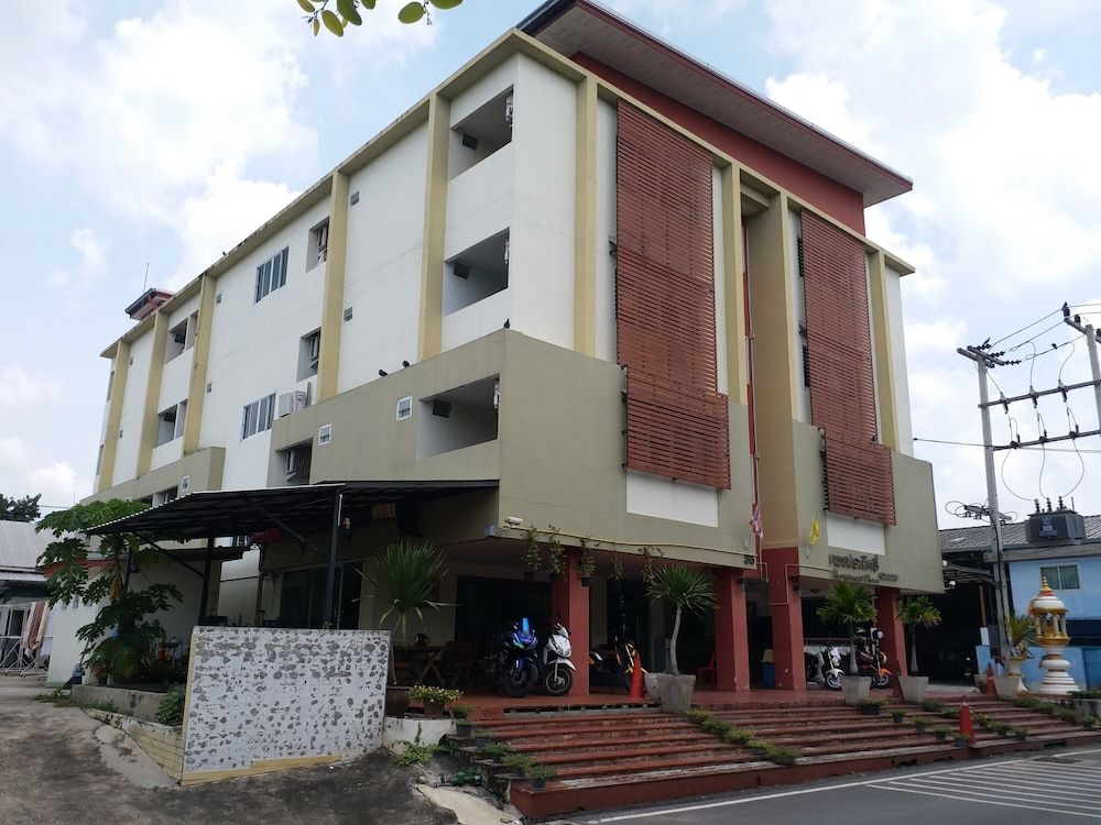 TongPrasit Place 1