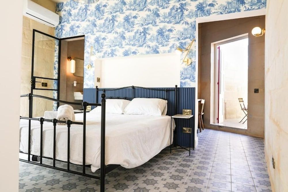 Fourteen Guesthouse 1