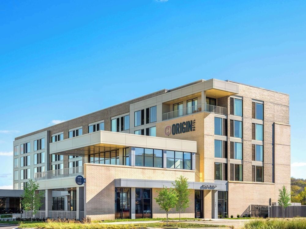 Origin Kansas City Riverfront, a Wyndham Hotel 1