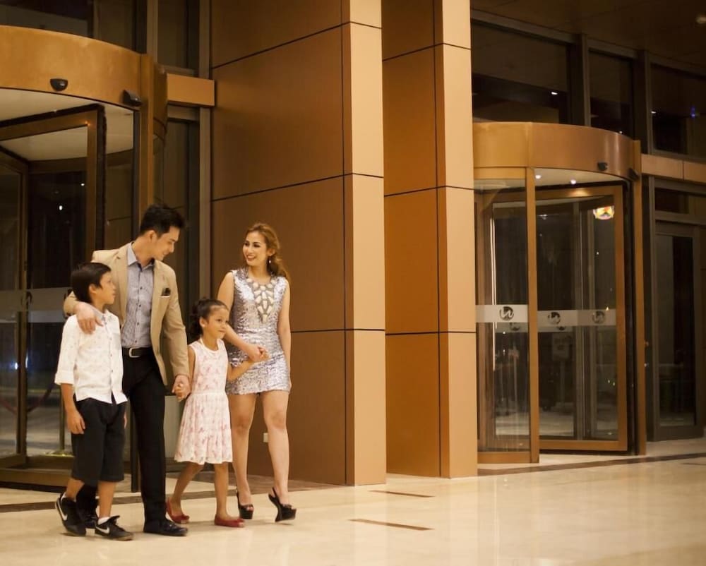Widus Hotel Clark 1