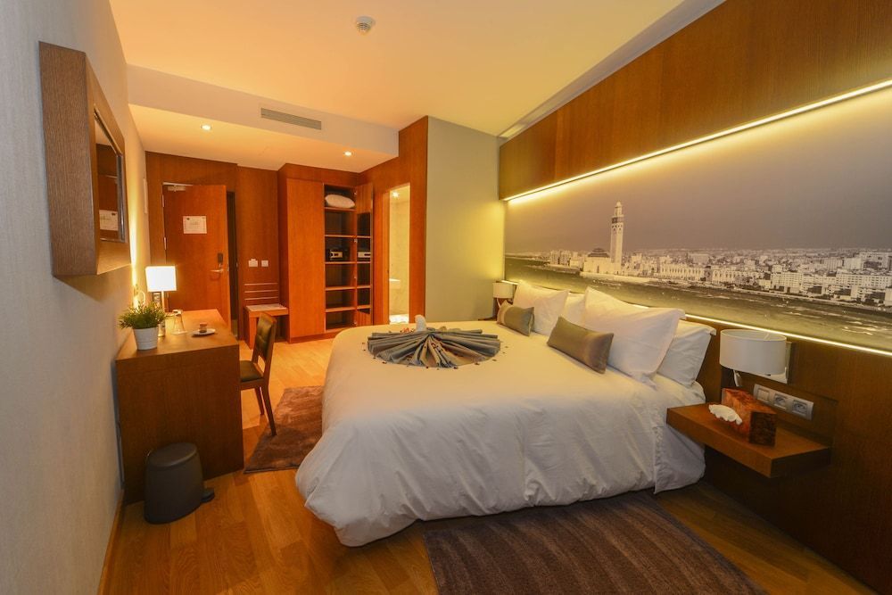 Golden Star Casablanca 1