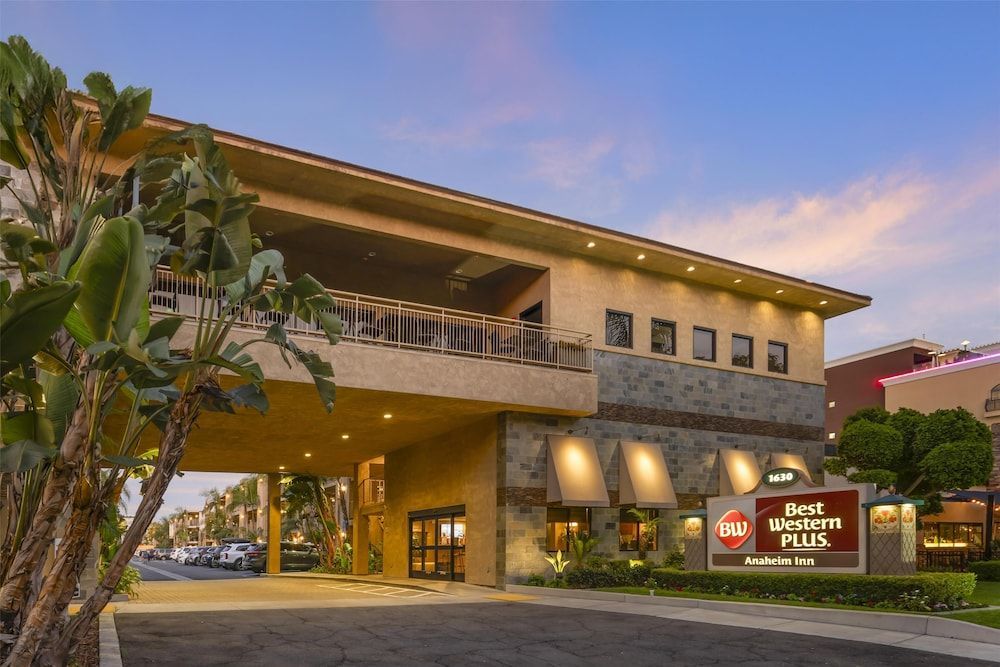 Best Western Plus Anaheim Inn 1