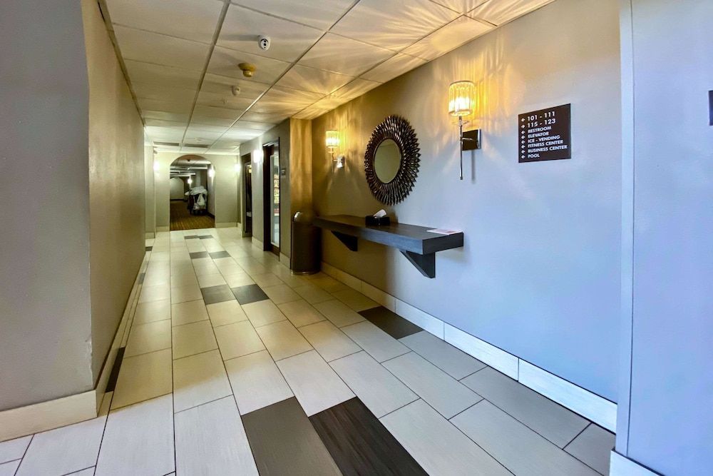 Comfort Inn Owasso - Tulsa 2