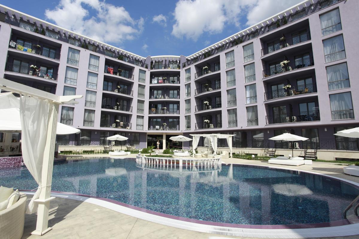 Rainbow Aparthotel 1