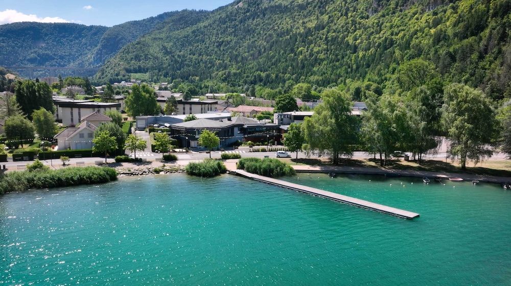 Logis Hotel L'Embarcadère 1
