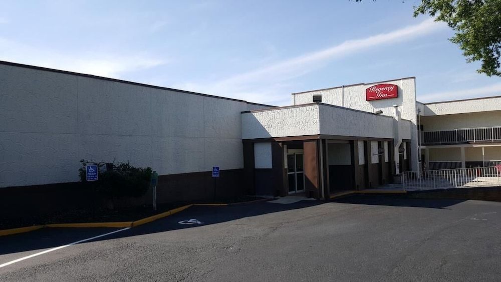 Regency Inn Richmond 2