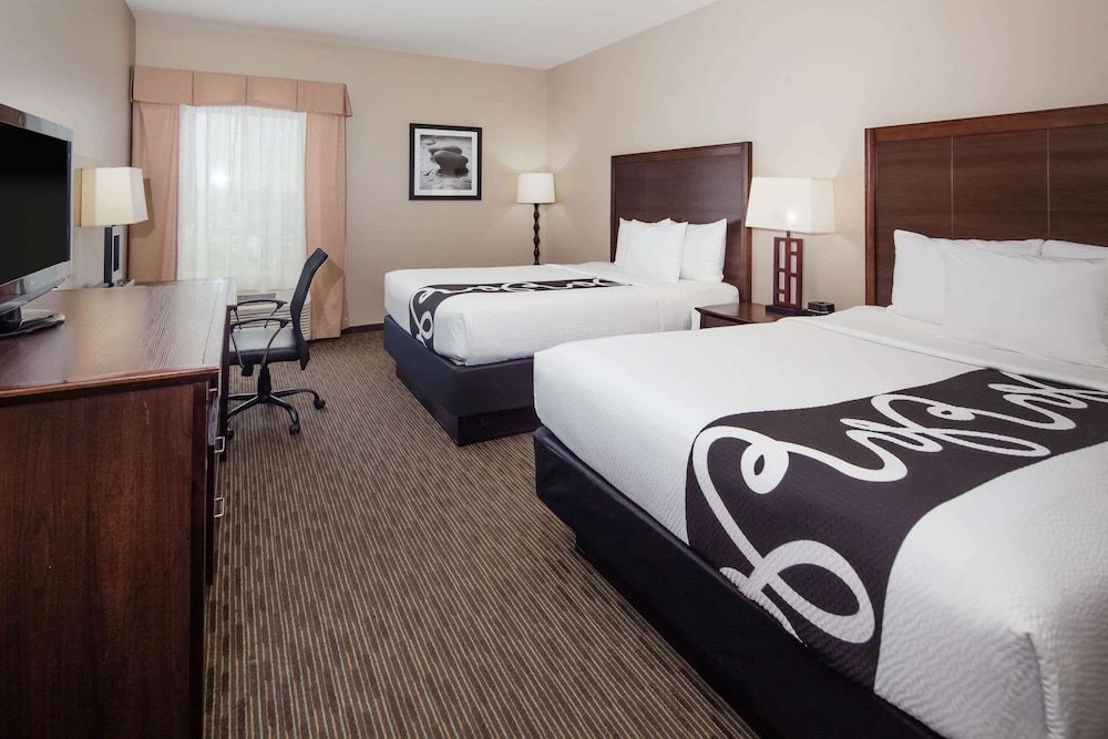 La Quinta by Wyndham Inglewood 1