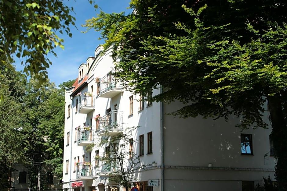 Hotel Liszt 2