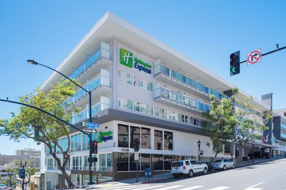 Holiday Inn Express SAN DIEGO DOWNTOWN by IHG 1