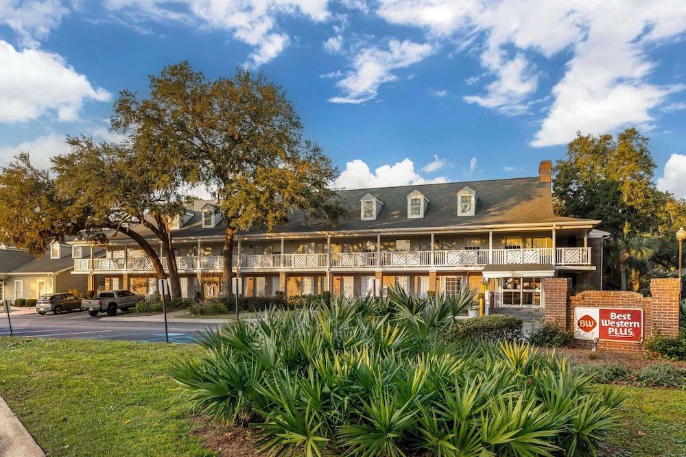 Best Western Plus St. Simons 1