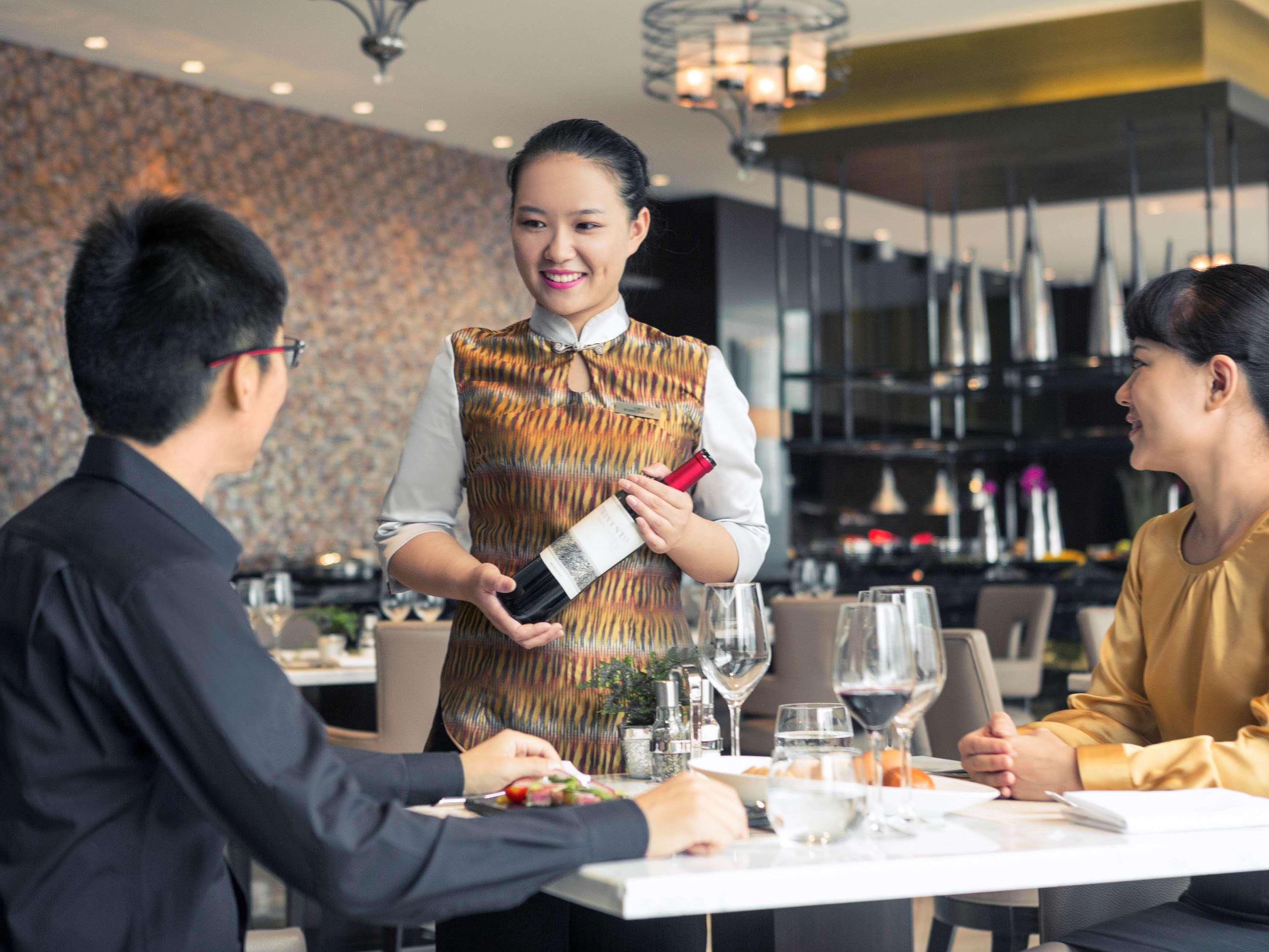 Beijing Oriental Mingyue Hotel 2