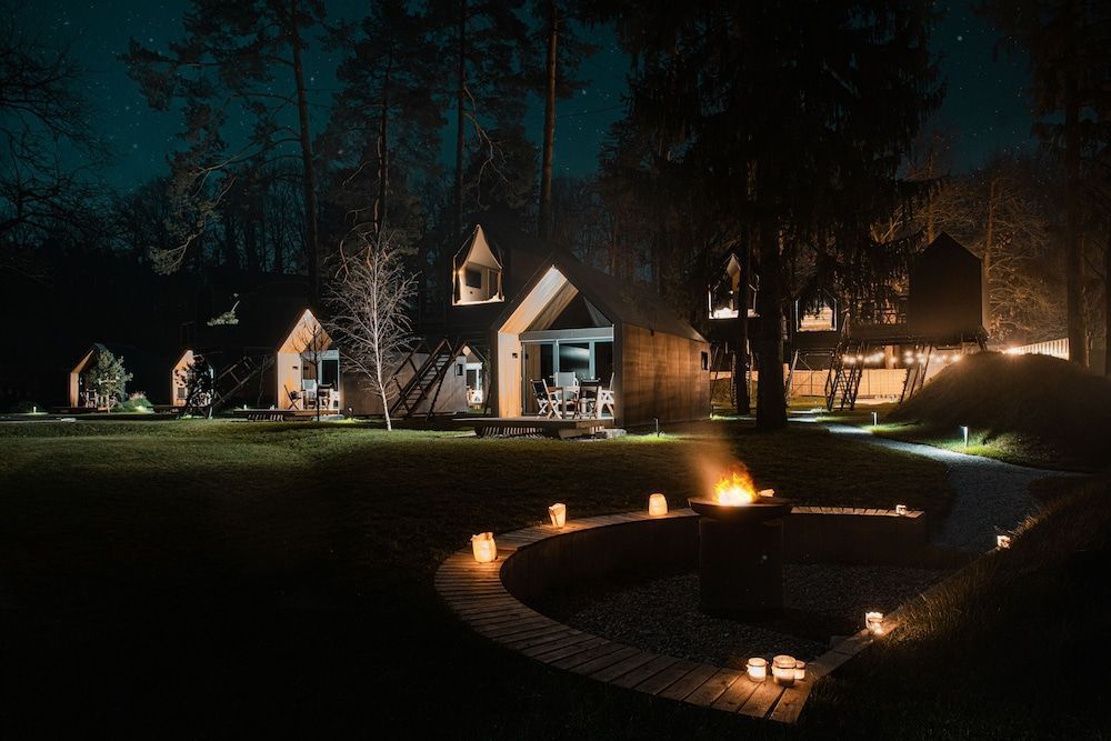 Luxury glamping Chocolate village 1