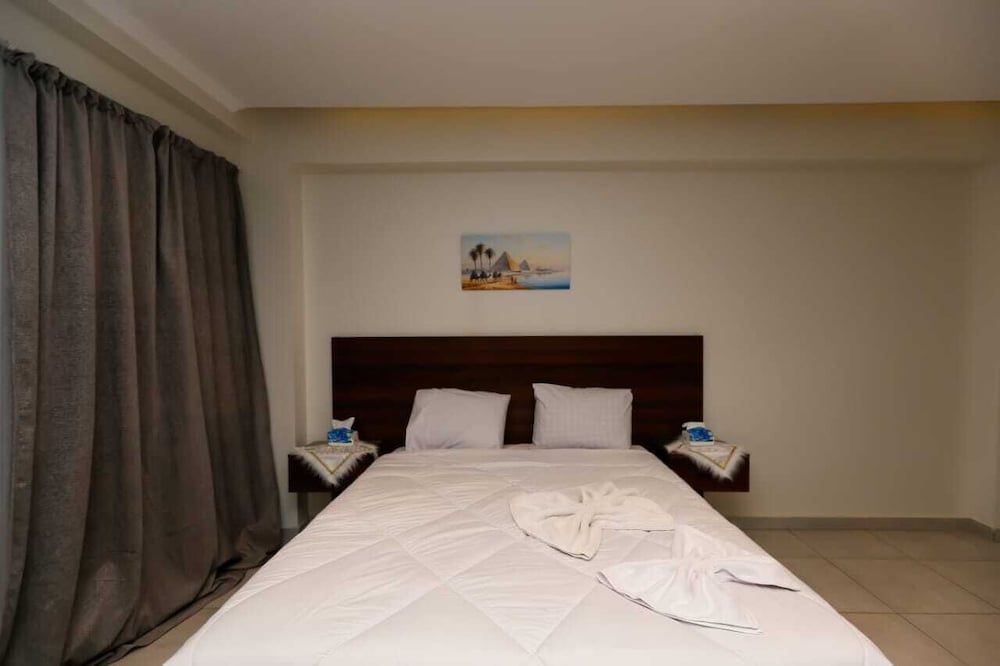 Enjoy Giza Pyramids Hotel 2