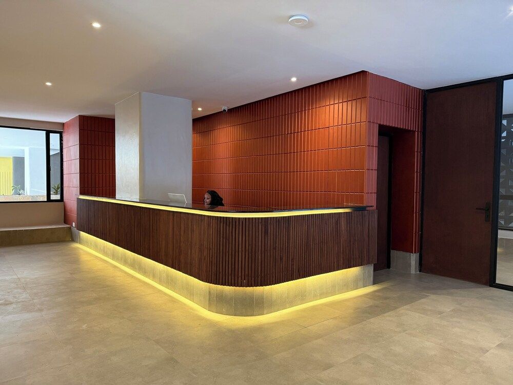 Kozi - Wilson Airport 1