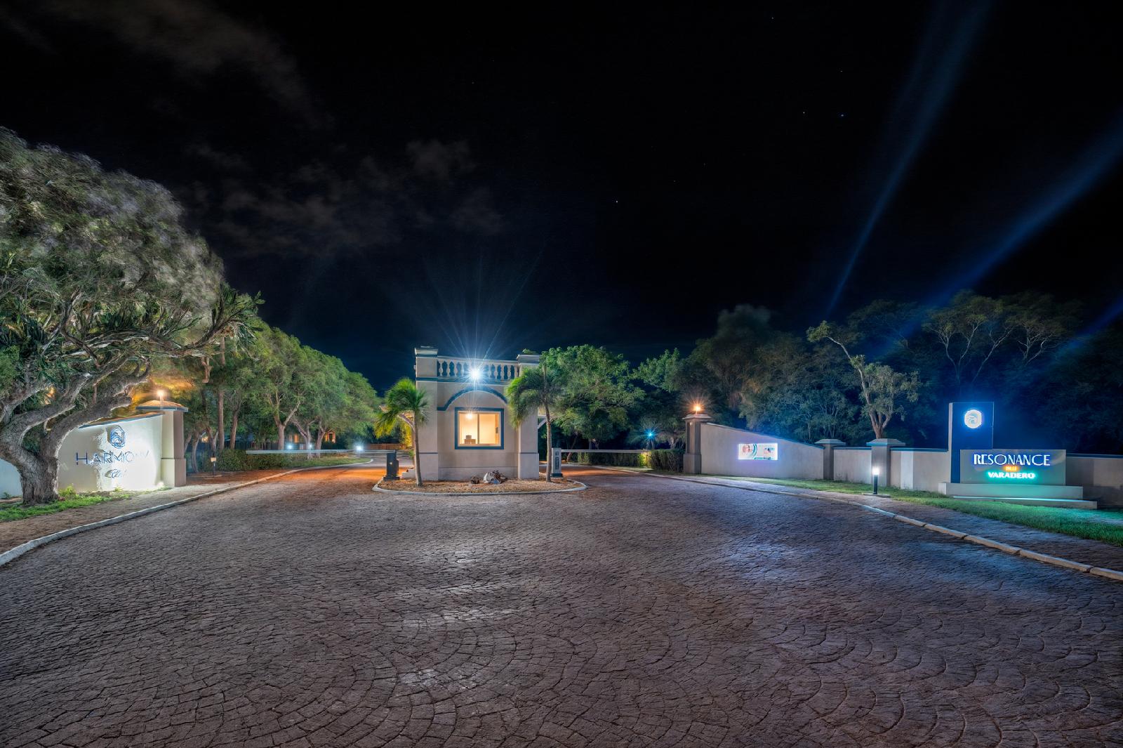 Resonance Varadero Blu - Adults Only 1