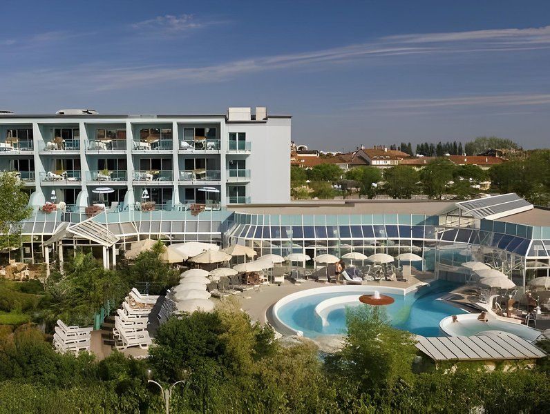 Hotel Savoy 1