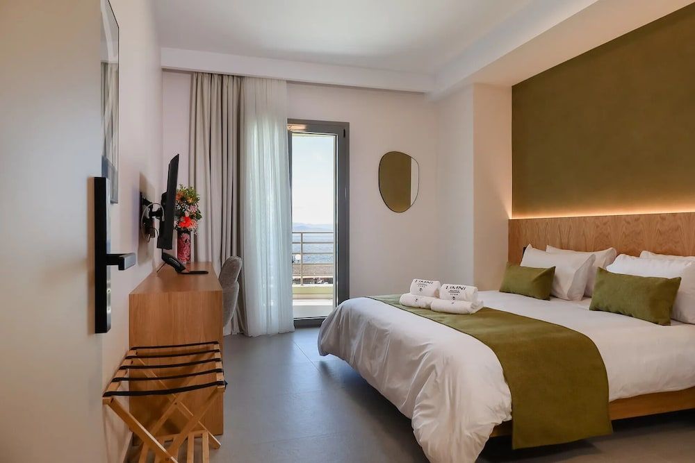 LIMNI Boutique Experience Evia 1