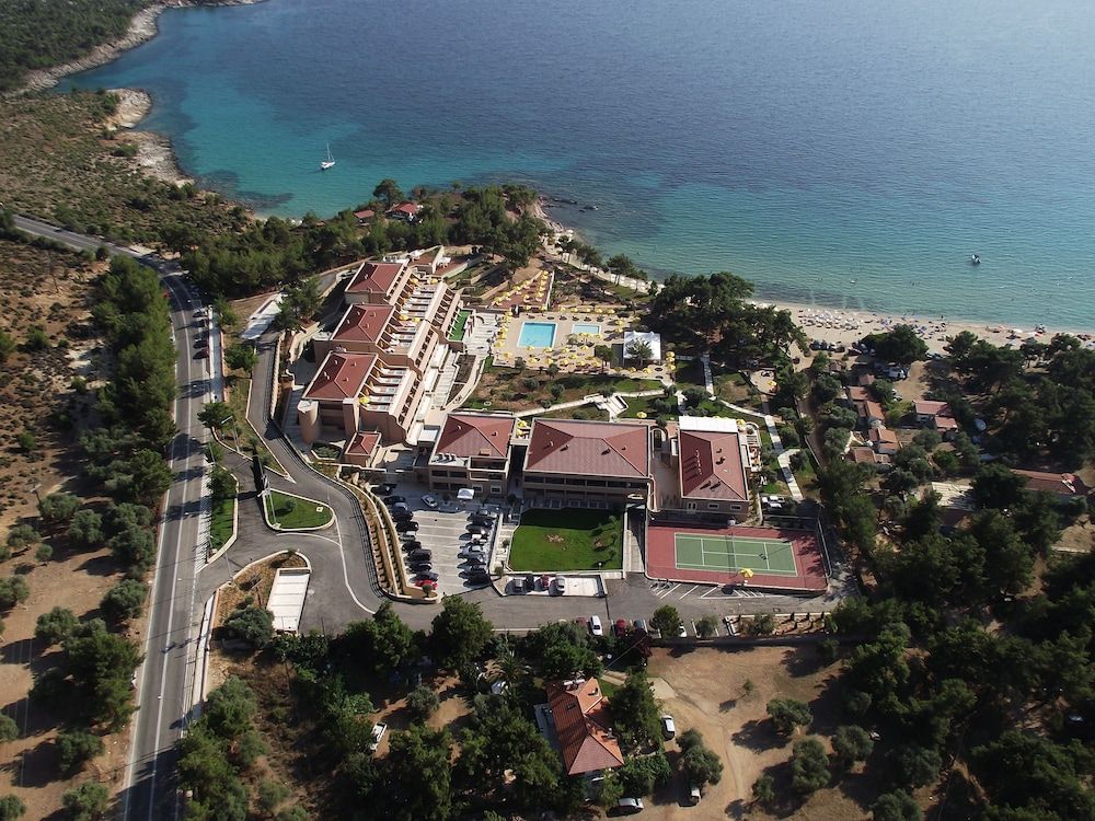 Royal Paradise Beach Resort & Spa 1