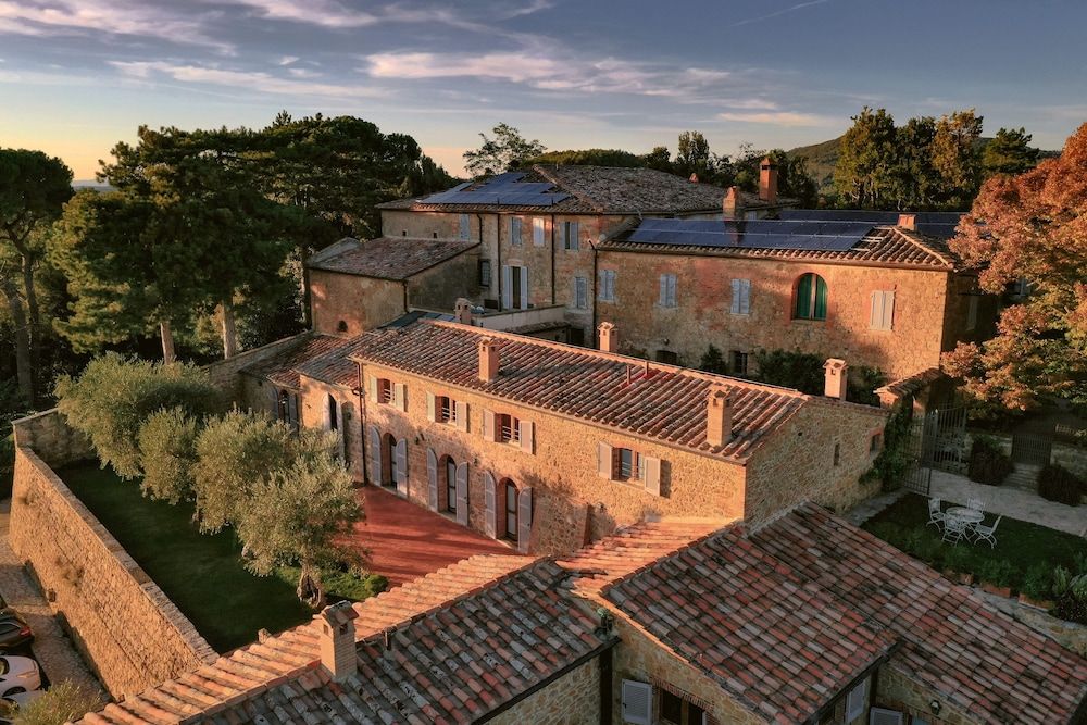Borgo Sant'Ambrogio - Resort 1