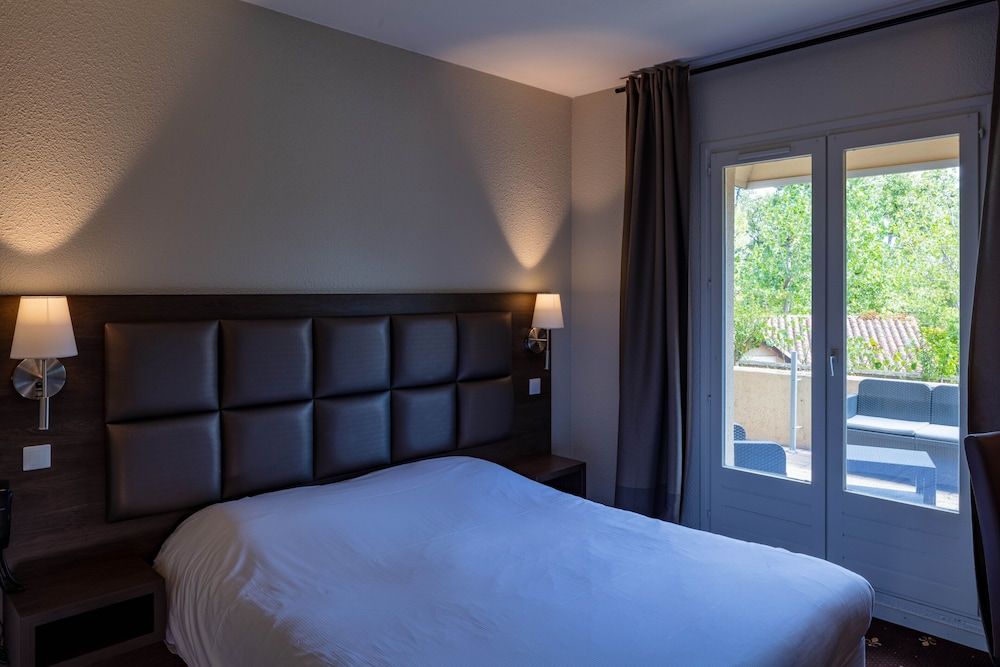 Logis Hotel Noemys Morgon 1