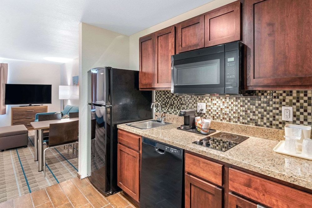 MainStay Suites Denver International Airport 1