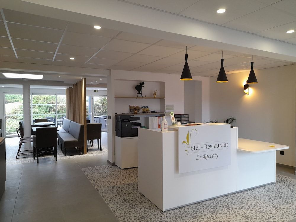 Hôtel Le Riccoty 2