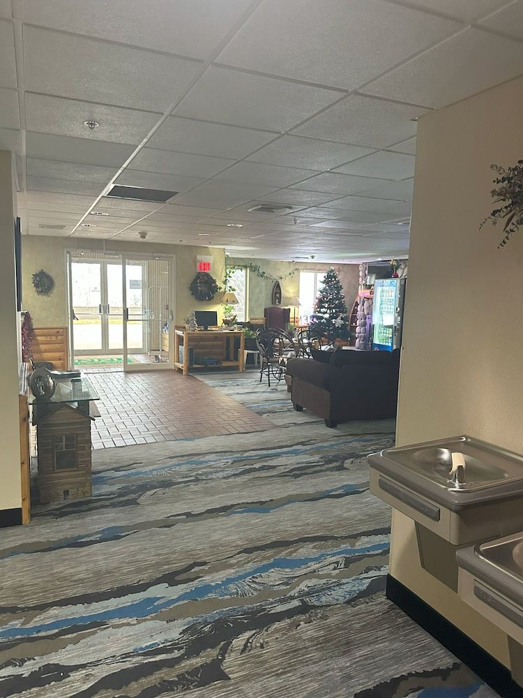 Hometown Inn Indian River 2