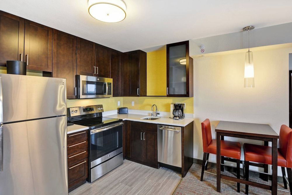 Residence Inn by Marriott Milwaukee North/Glendale 1