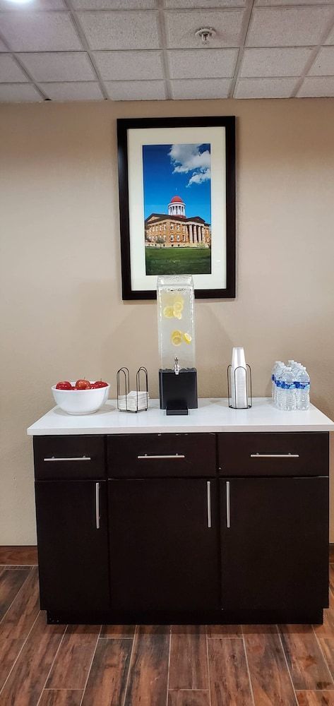 Comfort Inn & Suites Decatur-Forsyth 2