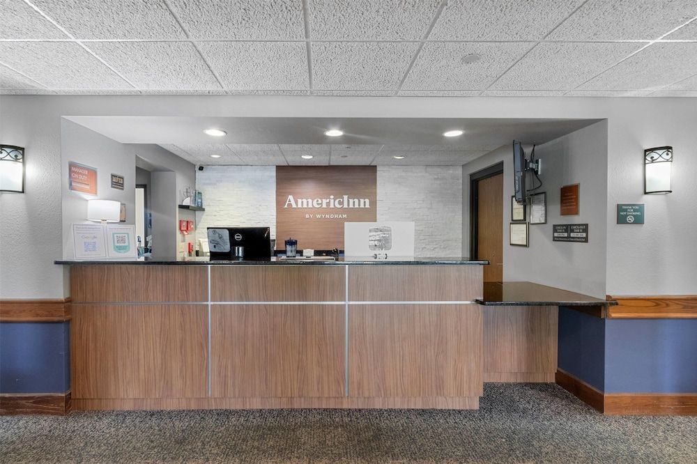 AmericInn by Wyndham Green Bay East 2
