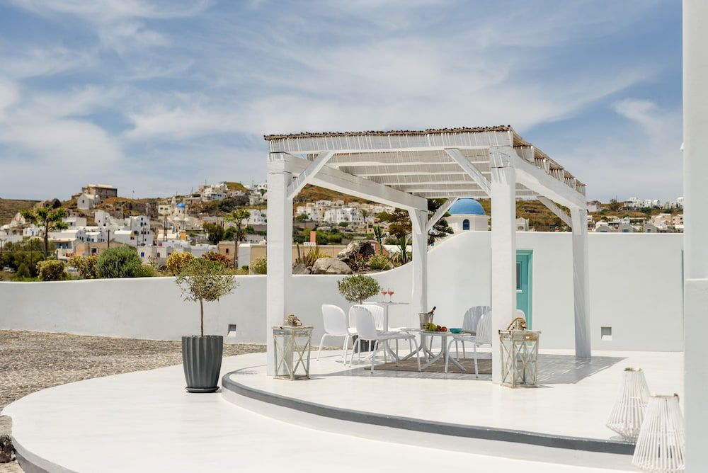 Neptune Luxury Suites 2
