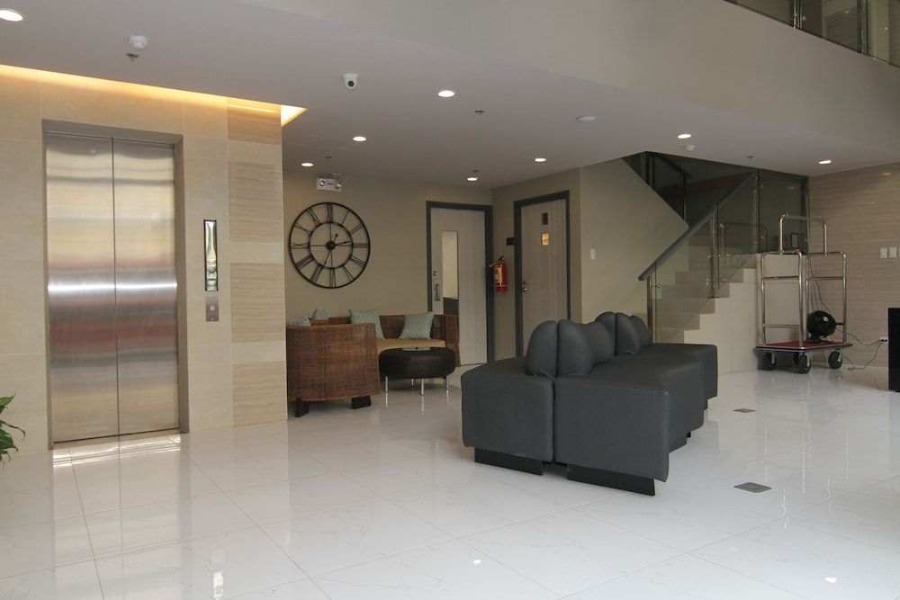 Cebu Hotel Plus 1