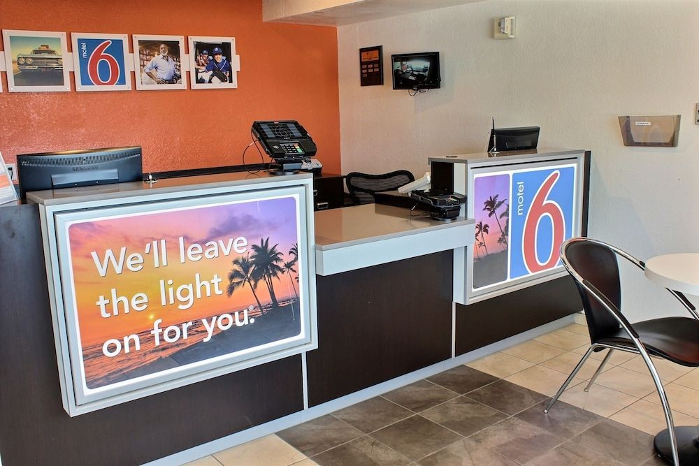 Motel 6 Coalinga, CA - East 2